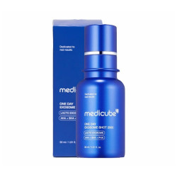 Medicube Un Giorno Shot di Esosomi Ampolla Pori 2000 (30ml)